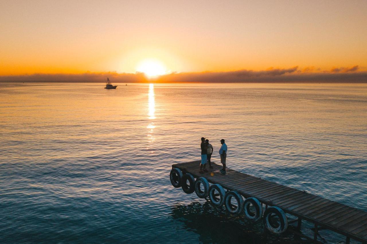 Buena Vista Oceanfront & Hot Springs Resort Buenavista  Luaran gambar